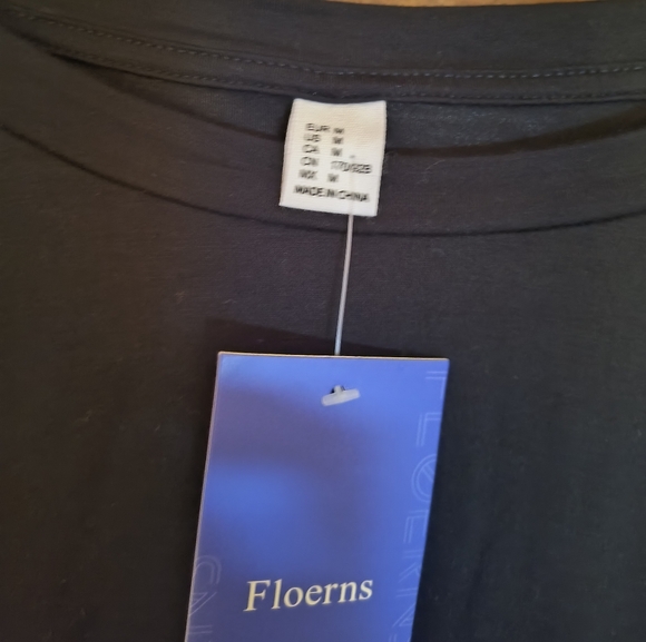 Floerns Bell Sleeve size M NWT - Picture 2 of 3